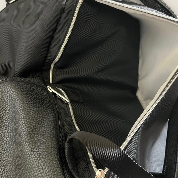 Itzy‎ Ritzy Leather Large Diaper Backpack Bag Travel Black 15" Inch PLEASE READ! - Picture 3 of 12